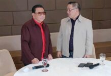 Chavit Singson says President Marcos should step down before Nov. 16